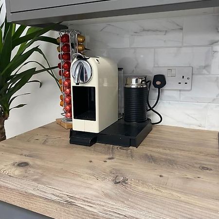 Stylish 1 Bedroom Studio Outdoor Area And Hot Tub Bournemouth Ngoại thất bức ảnh